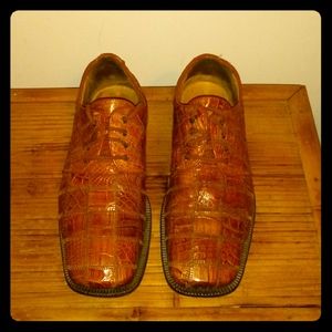 Crocodile lace up shoes